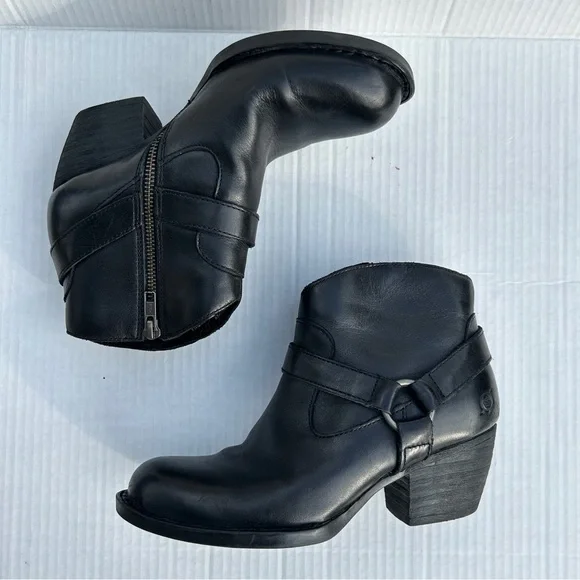 Born Carmel Harness Booties Black Leather Size 7.5 - Picture 3 of 9